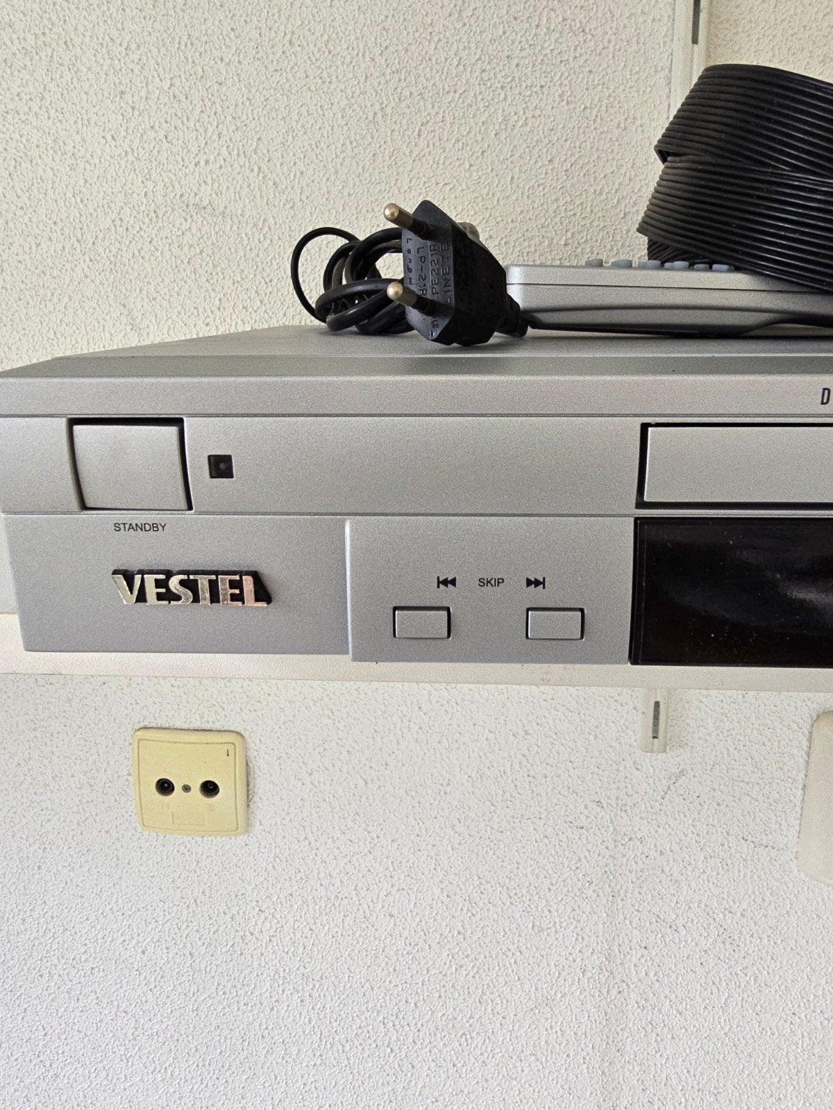 Vestel DVD-speler - Goede staat met afstandsbediening, Ophalen of Verzenden, Gebruikt, Dvd-speler, Overige merken
