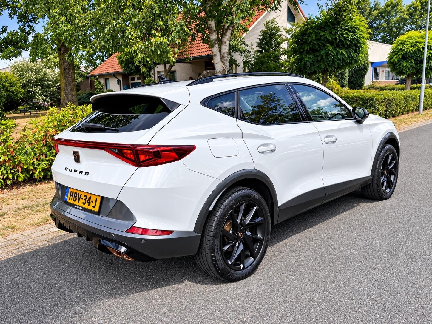 CUPRA Formentor 1.4 TSI e-Hybrid 204PK Leder•Navi•ACC, Auto's, Gebruikt, 4 cilinders, Formentor, Wit