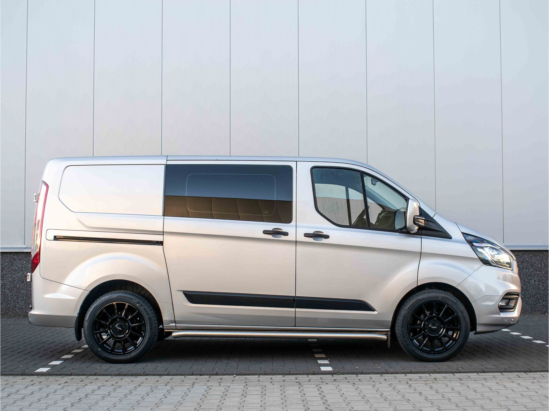 Ford Transit Custom 280 2.0 DBRiem nieuw | Carplay | Trekhaa, Auto's, Voorwielaandrijving, Stof, Gebruikt, 4 cilinders