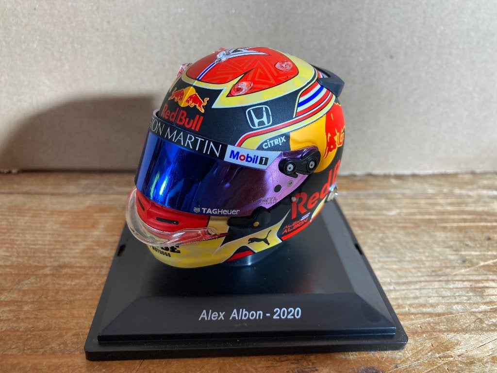 ✅ Alexander Albon 2020 helm 1:5 Spark Red Bull Racing 1/5, Ophalen of Verzenden, Nieuw, Formule 1