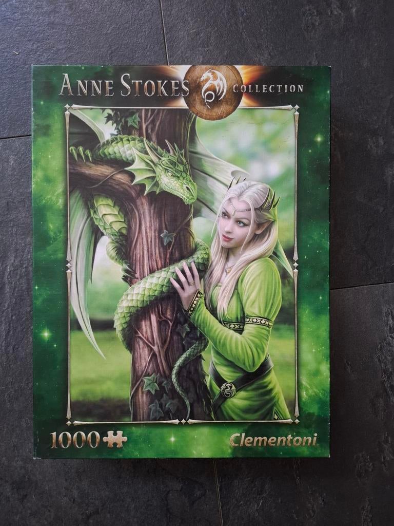 Anne Stokes puzzel vrouw met groene draak 1000 stukjes, Ophalen of Verzenden, 500 t/m 1500 stukjes, Nieuw, Legpuzzel