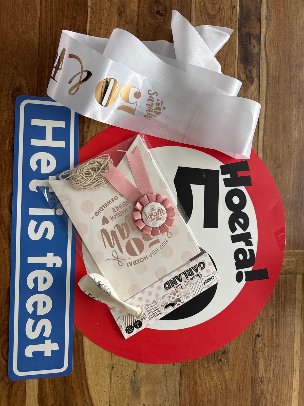 Gratis Sarah 50 jaar versiering set, Hobby en Vrije tijd, Feestartikelen, Ophalen, Nieuw, Versiering, Abraham of Sarah