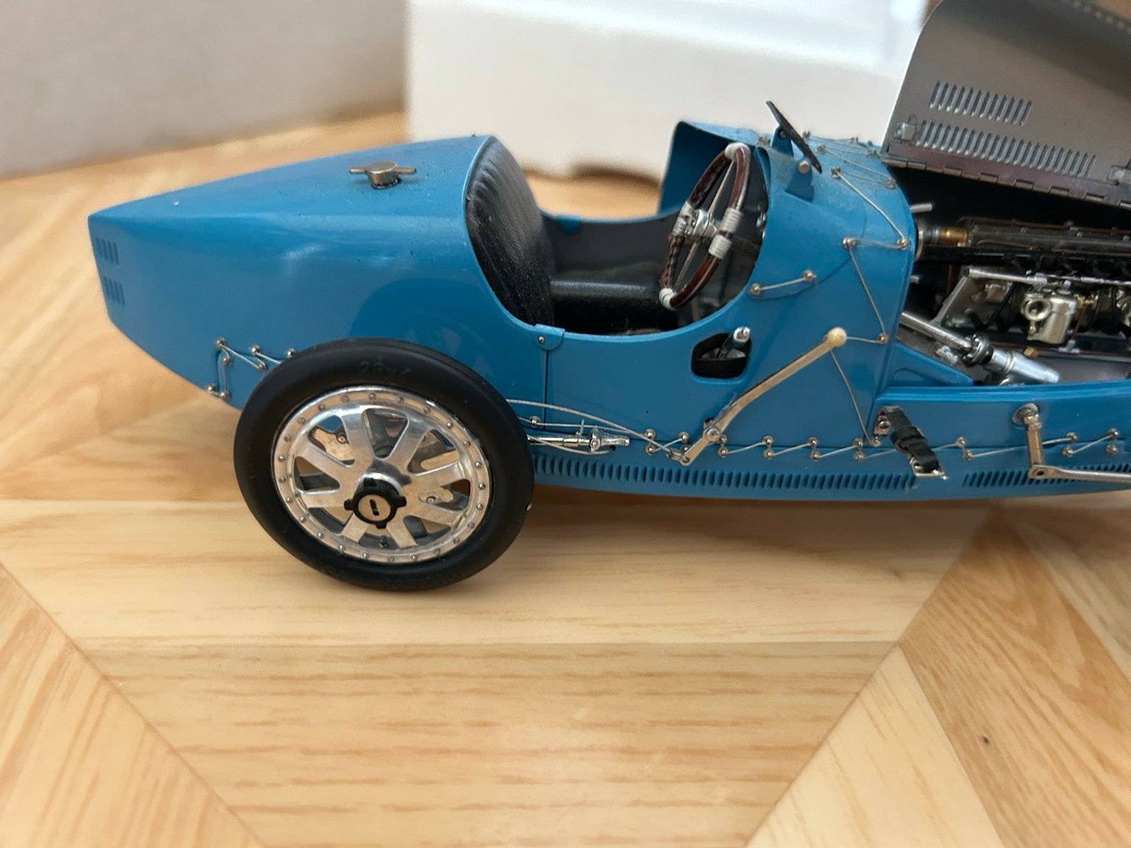 Bugatti Typ 35 Grand Prix (1924) Model 1:18 - CMC, Hobby en Vrije tijd, Modelauto's | 1:18, Ophalen of Verzenden, Zo goed als nieuw