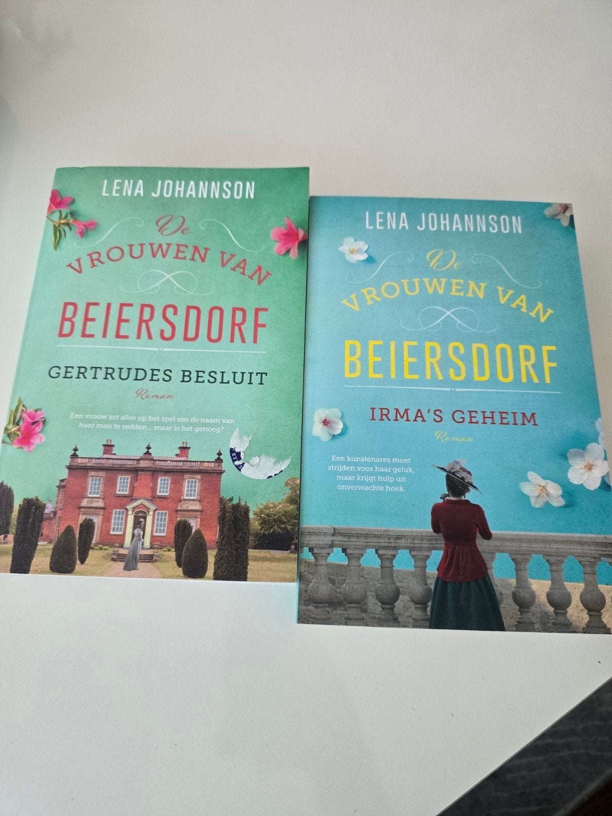 De Vrouwen van Beiersdorf - Lena Johannson (2 boeken), Ophalen of Verzenden, Zo goed als nieuw, Lena Johannson, Europa overig