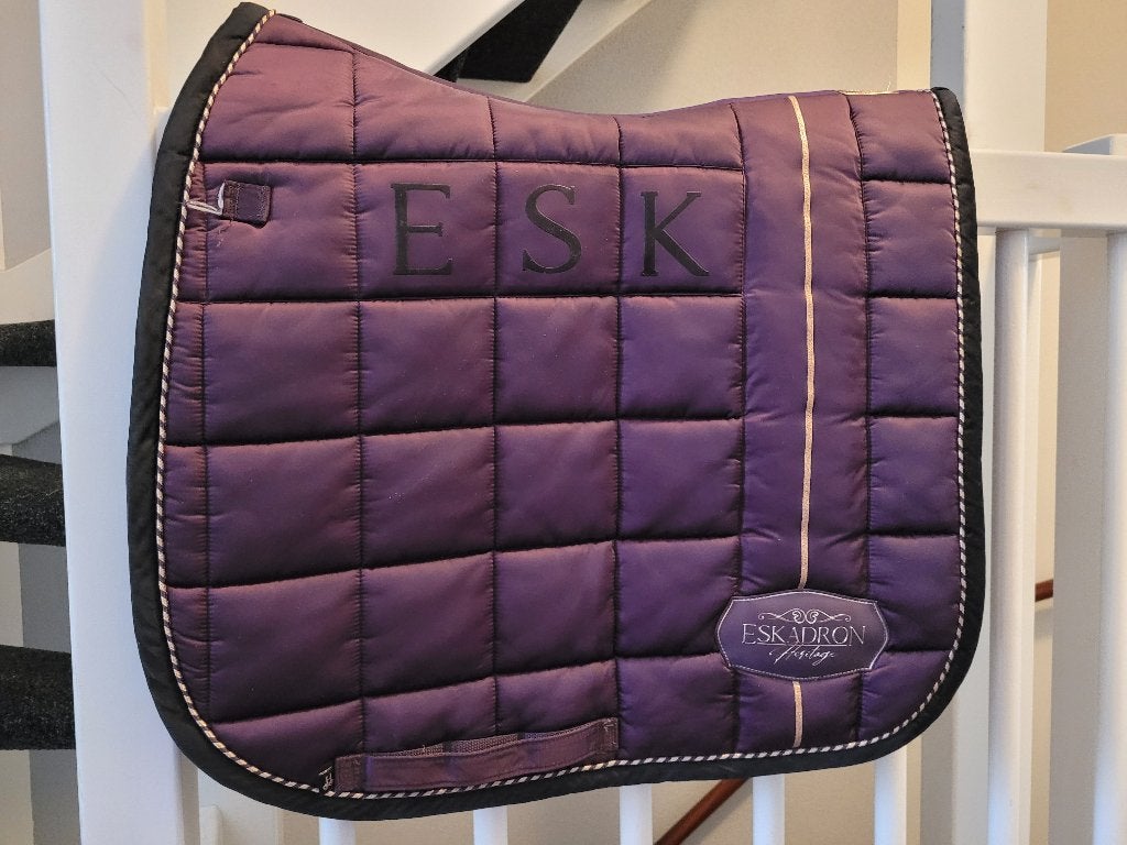 Eskadron dressuurdekje, Full (L), Dressuurdekje, Ophalen of Verzenden, Paars