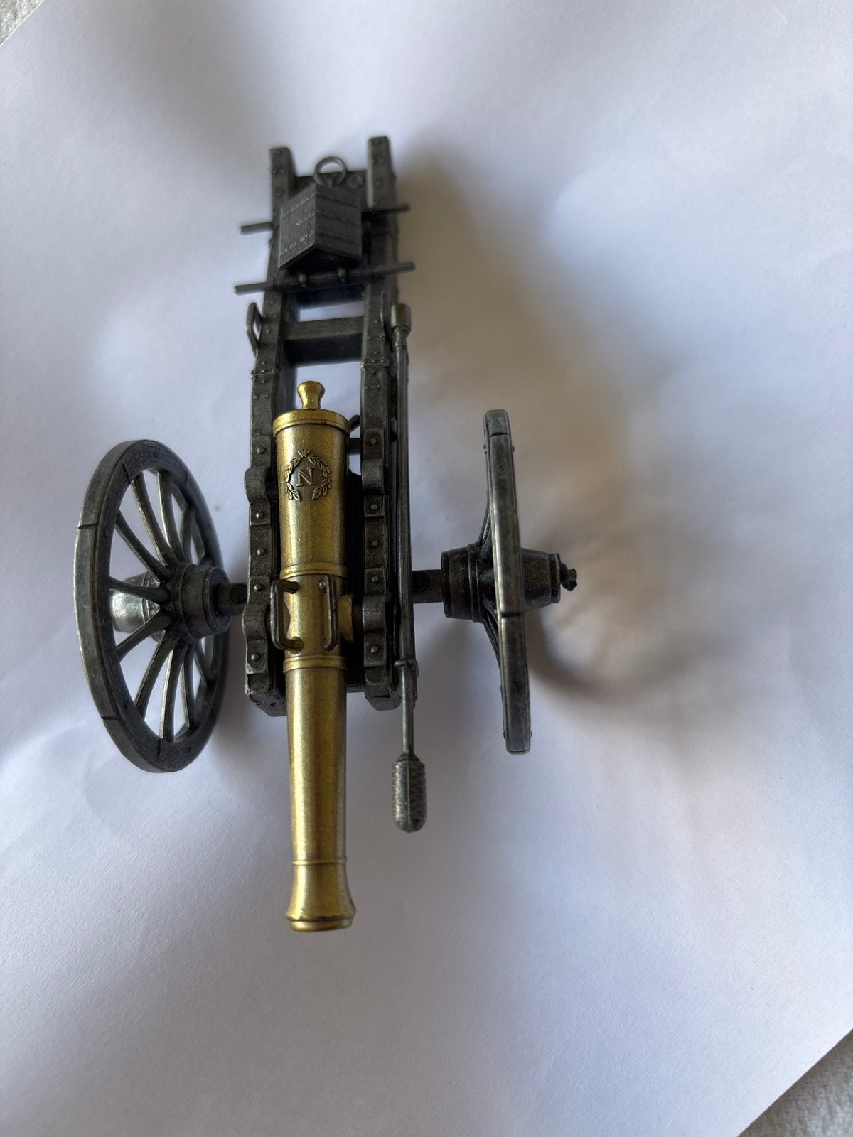 miniatuur kanon met ketting en kistje, Ophalen of Verzenden