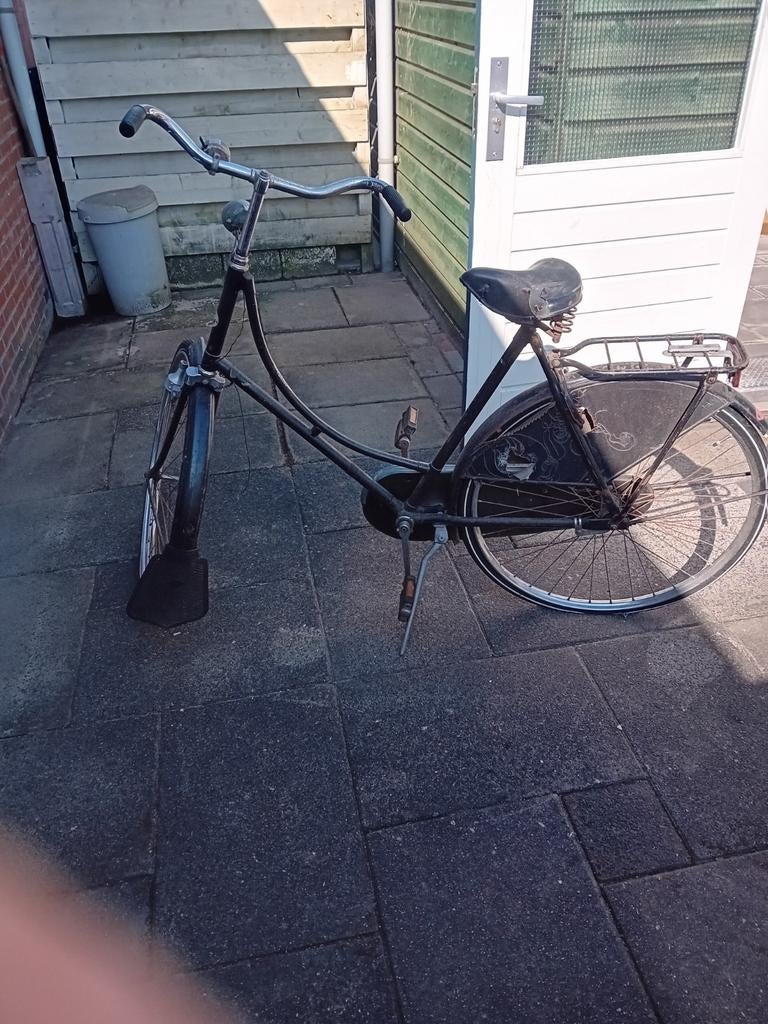 Veeno fiets erg oud, Fietsen en Brommers, Fietsen | Oldtimers, Ophalen