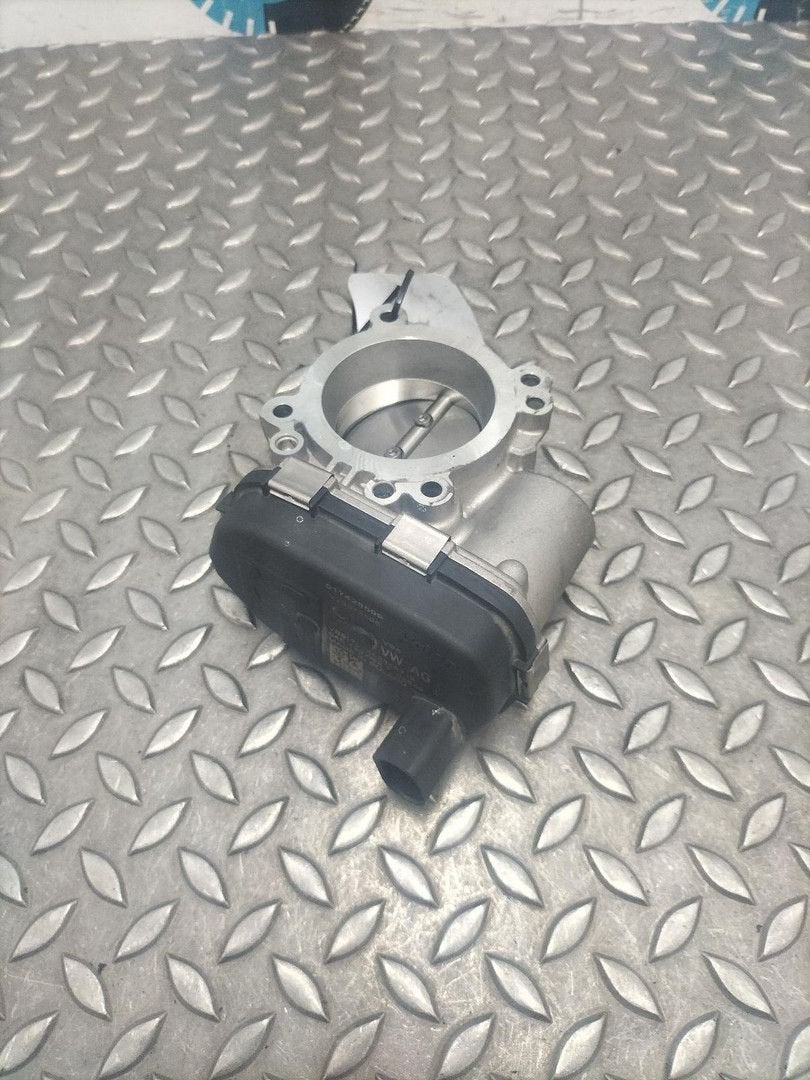 VOLKSWAGEN GOLF GASKLEPHUIS 04E133062T 2023, Ophalen of Verzenden, Gebruikt, Stiba lid