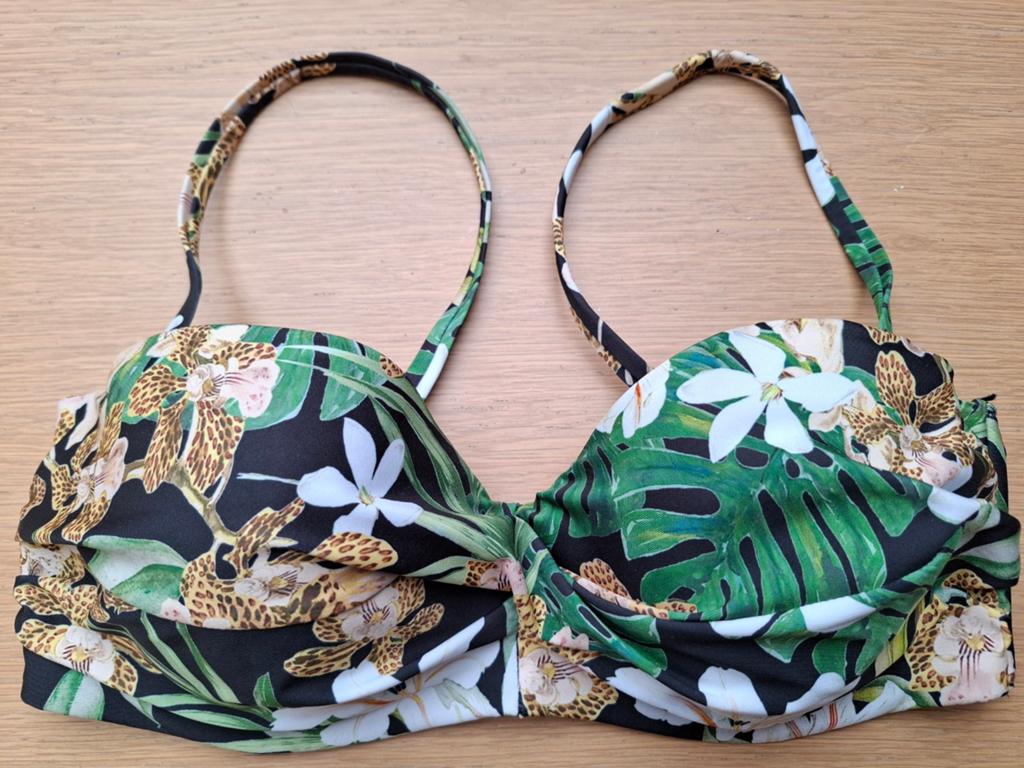 Bikinitop met botanische print, H&M, 80C, prima staat, Kleding | Dames, H&M, Ophalen of Verzenden, Zo goed als nieuw, Bikini
