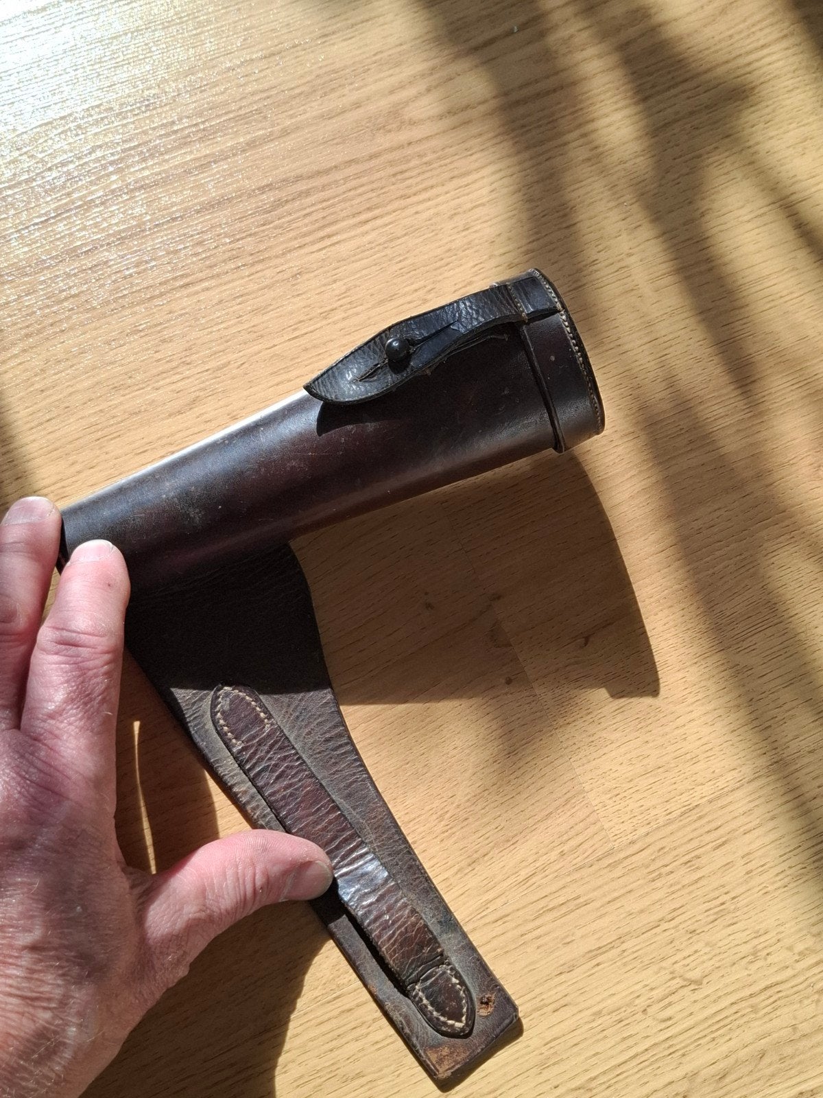Onbekende leren optiek/kijker koker., Verzamelen, Militaria | Tweede Wereldoorlog, Ophalen of Verzenden, Nederland