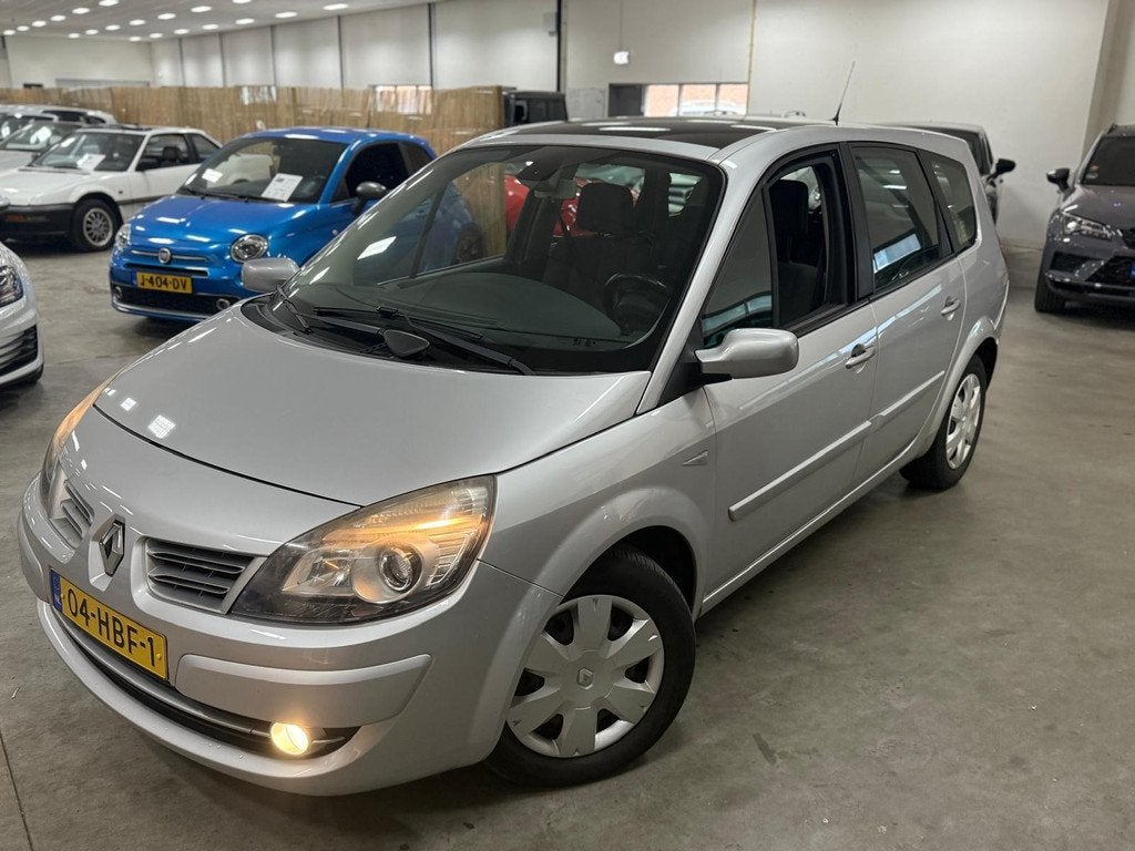 Renault Grand Scénic 2.0-16V Business Line / AUTOMAAT / NAV, Auto's, Renault, 1998 cc, 135 pk, Gebruikt, 4 cilinders