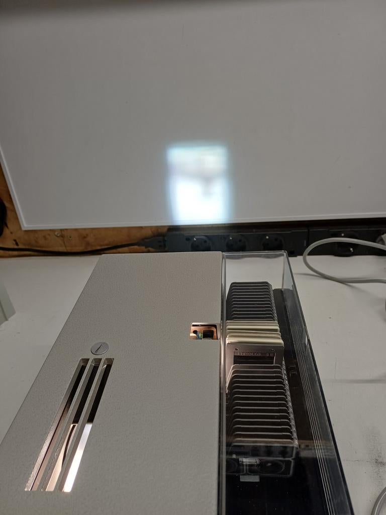 Leitz Pradovit Color diaprojector - Goede staat, werkt prima, Ophalen of Verzenden, Gebruikt