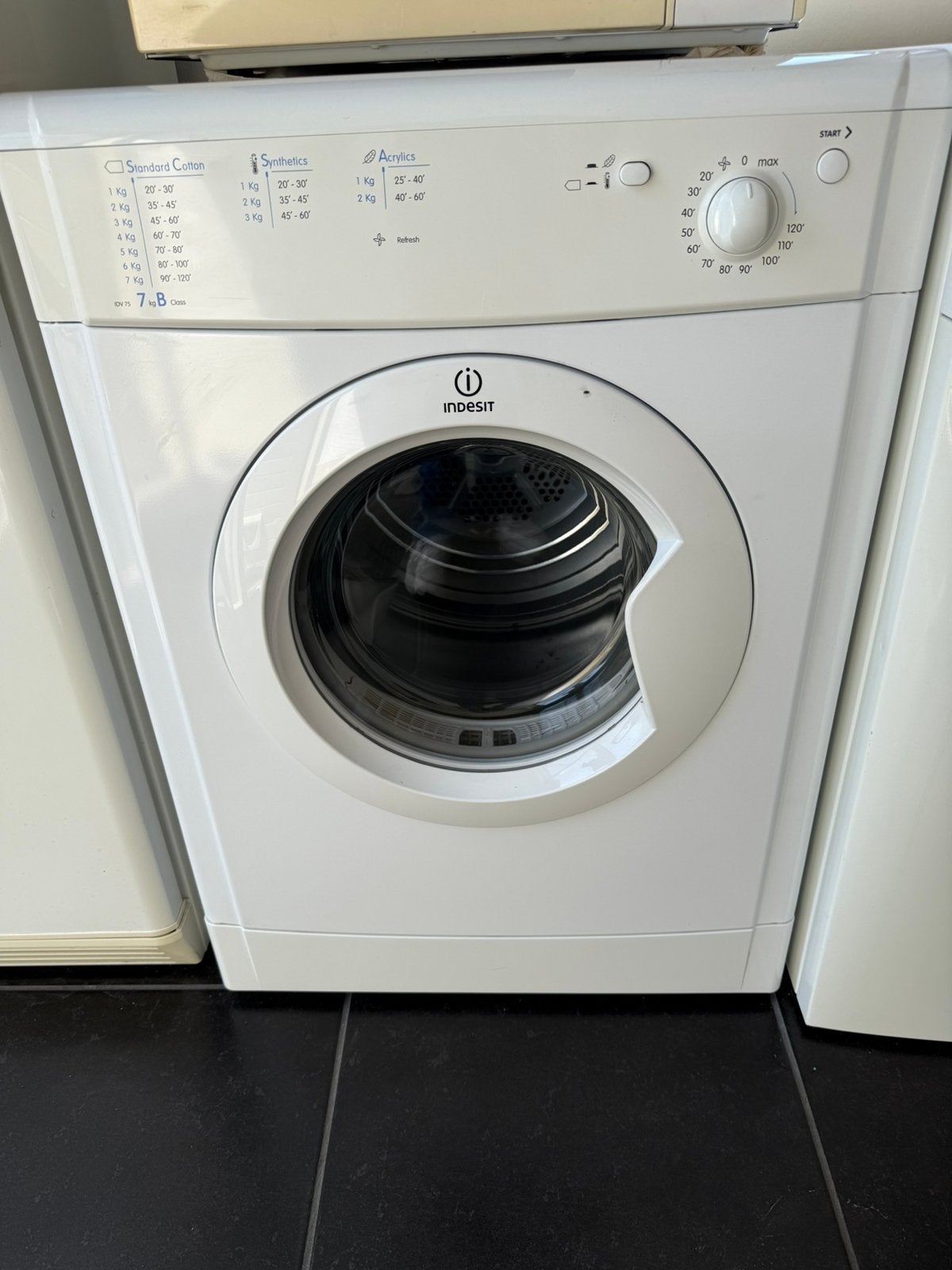 Indesit wasdroger netjes en werkend, Witgoed en Apparatuur, 6 tot 8 kg, Ophalen, Zo goed als nieuw, 85 tot 90 cm