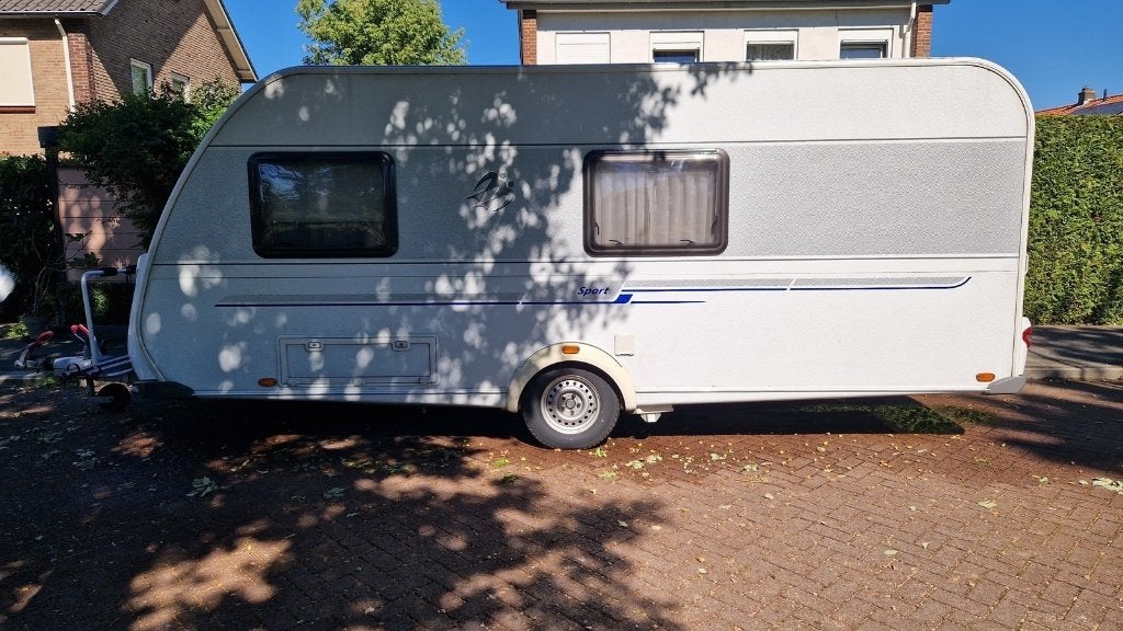 Knaus Sport 500FDK met voortent, luifel en mover, Mover, 7 tot 8 meter, Treinzit, Particulier