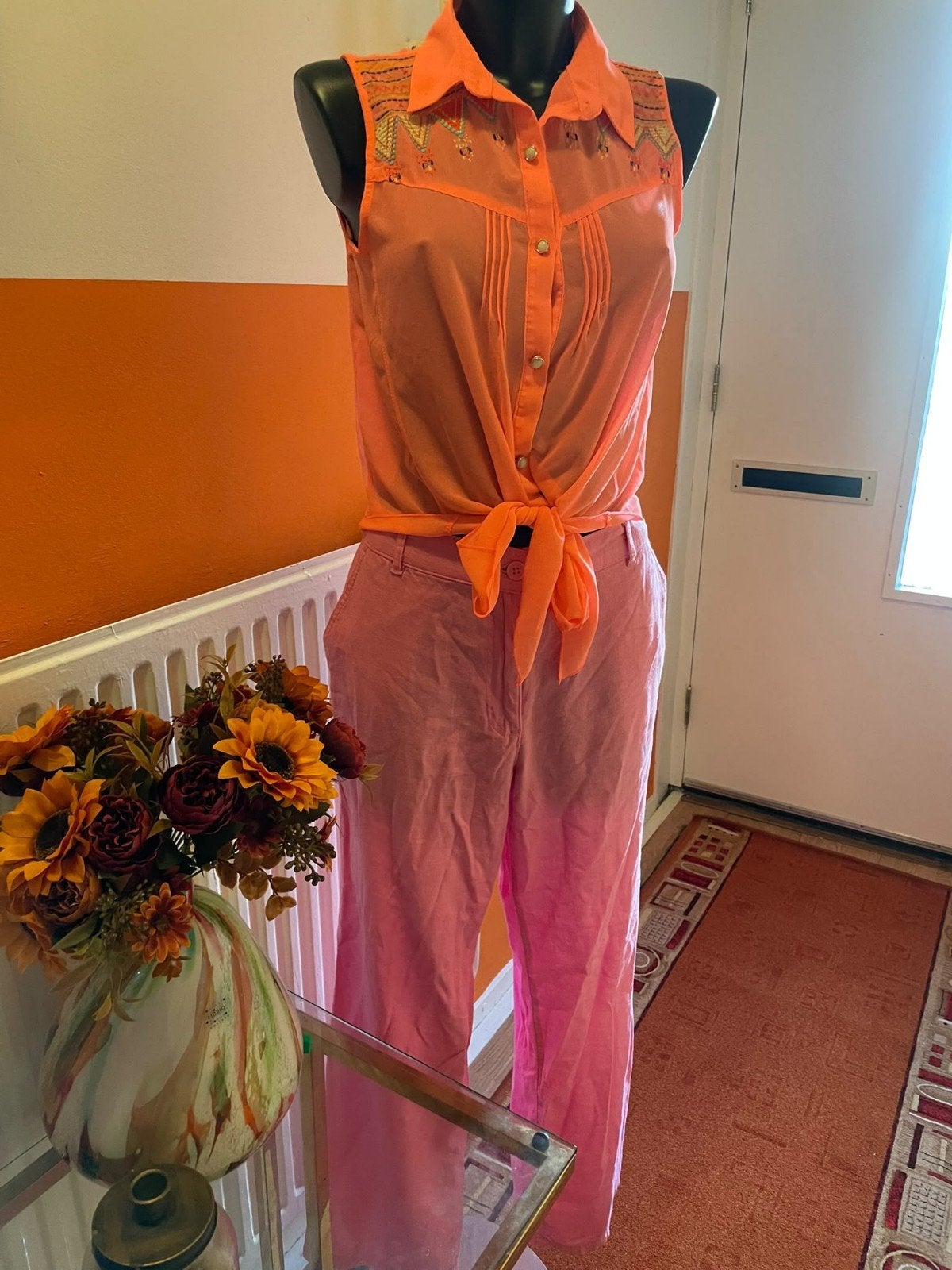 Oranje mouwloze blouse met borduursel, Maat 38/40 (M), Oranje, Ophalen of Verzenden, Onbekend