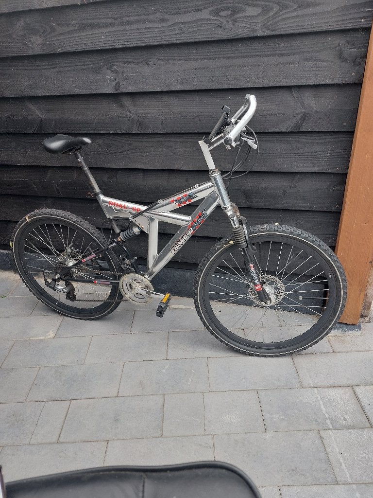 mountainbike  26 inch  21 versnelling, Gebruikt, Fully, 49 tot 53 cm, Schijfrem