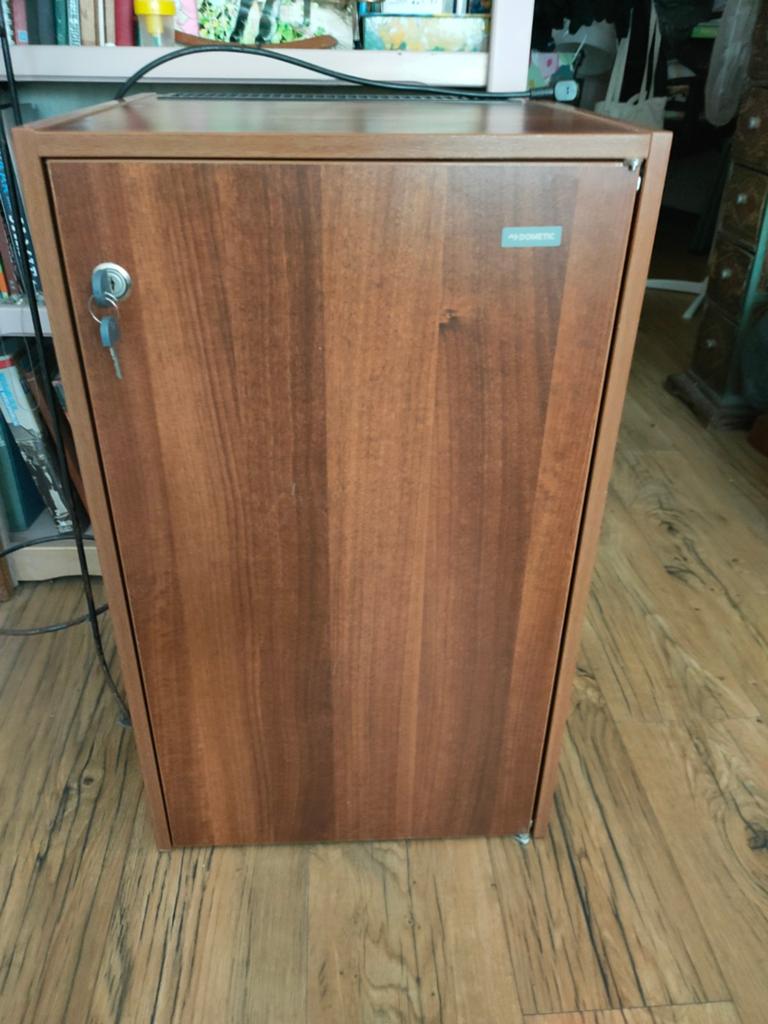 GLOEDNIEUW: Dometic RH 465 LD Luxe Minibar (100% Geruisloos!, Witgoed en Apparatuur, Koelkasten en IJskasten, Minder dan 75 liter
