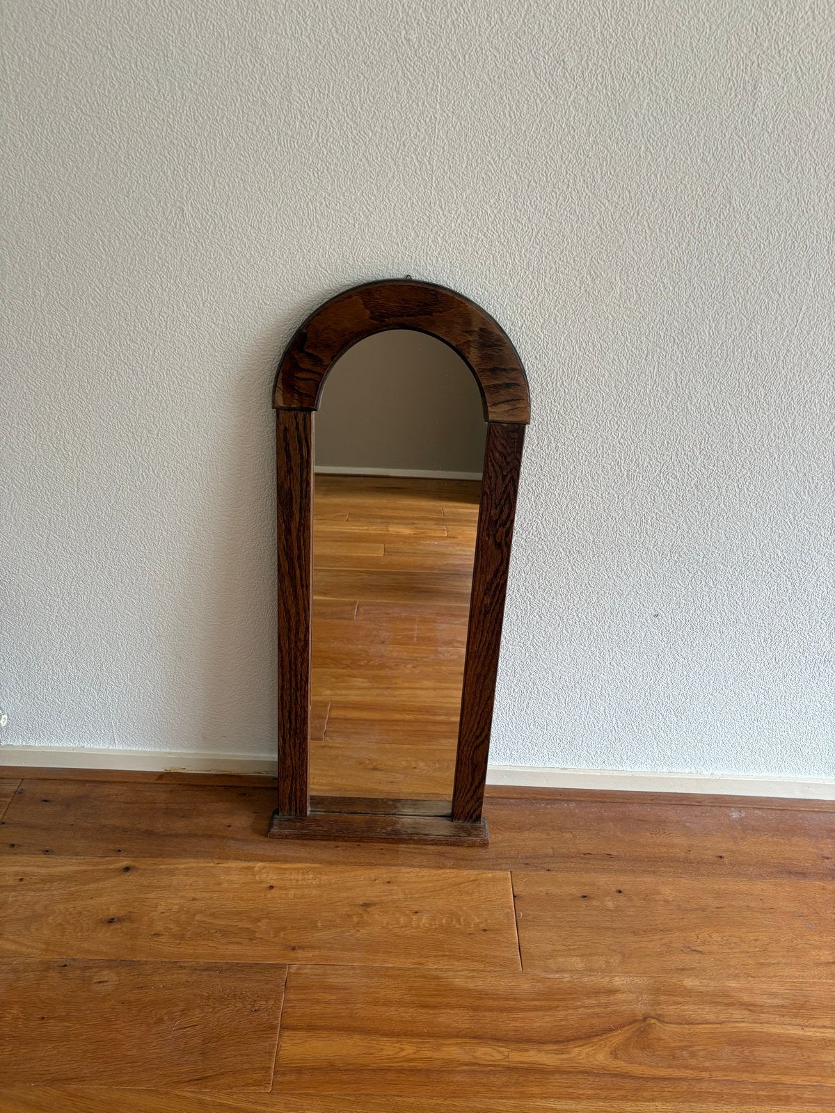 Vintage houten spiegel met boogvorm, Ophalen, Overige vormen, Minder dan 50 cm, 100 tot 150 cm