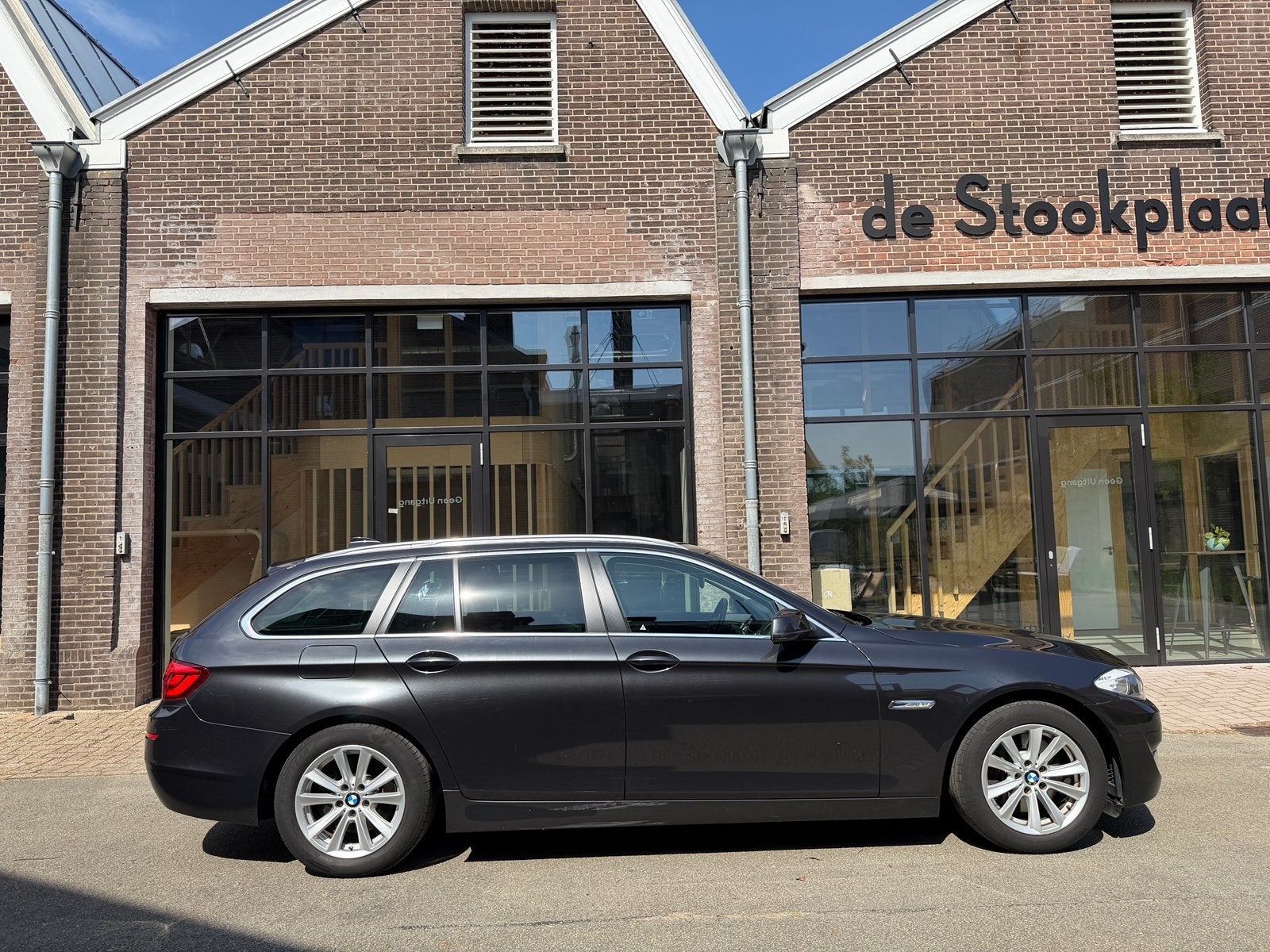 BMW 5-Serie 528I 180KW Touring Aut8 2013 Grijs, Auto's, BMW, Automaat, 2000 kg, Stationwagon, Particulier