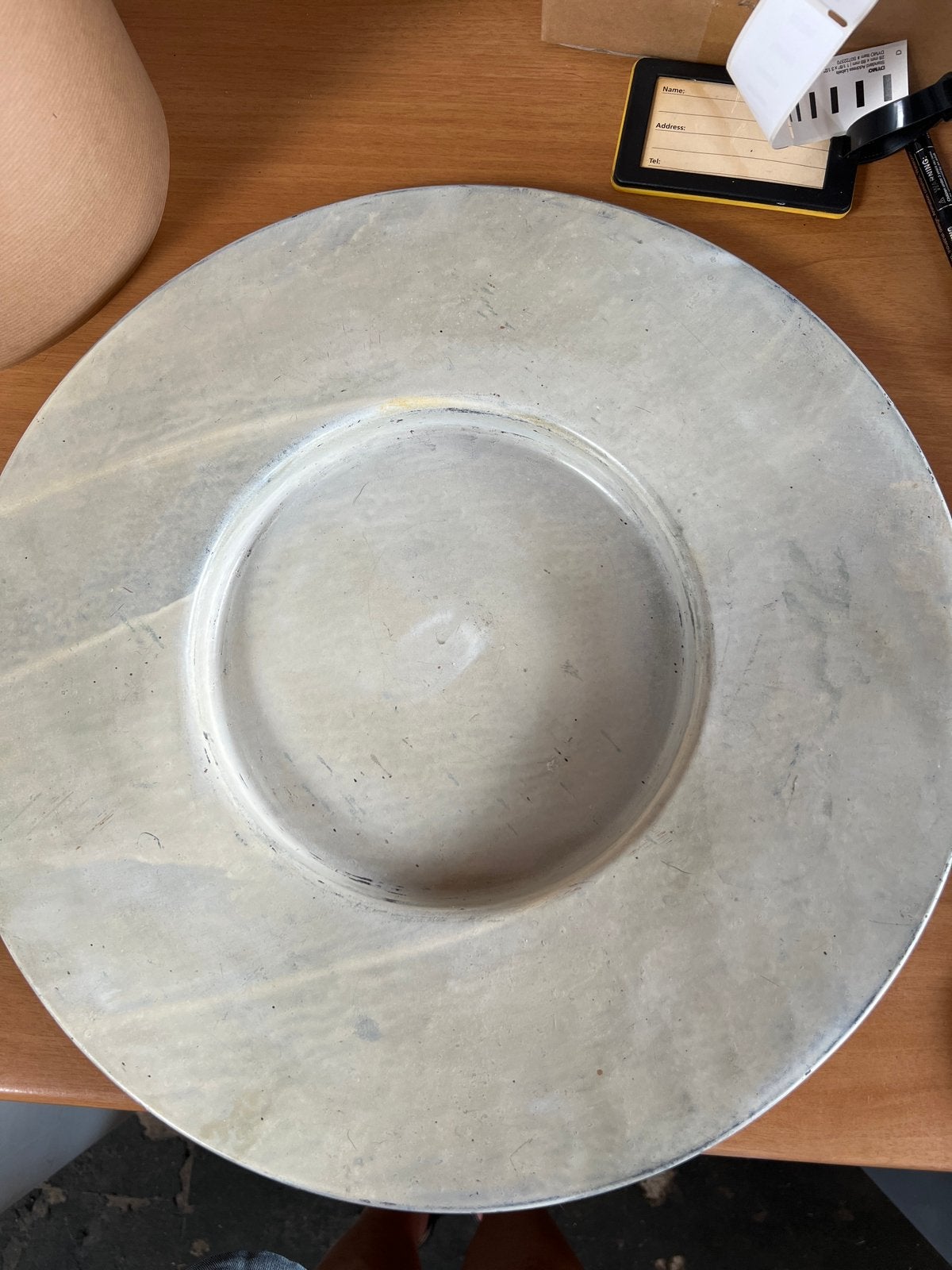 Grote ronde schaal van metaal - PTMD Collection, Gebruikt, Schaal, Rond, Ophalen of Verzenden