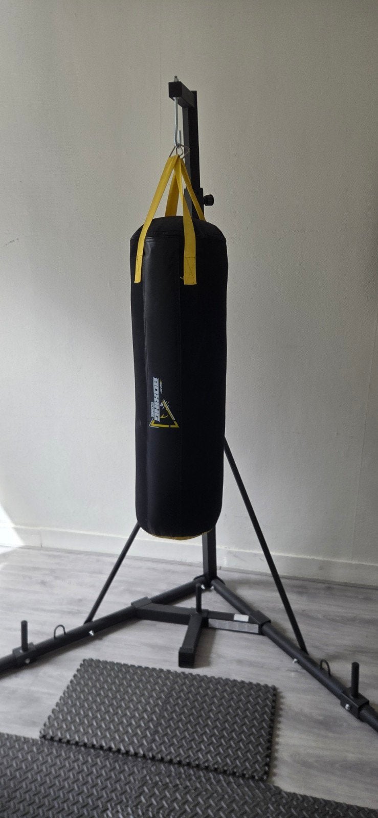 Punching Bag + Support, Ophalen of Verzenden, Bokszak