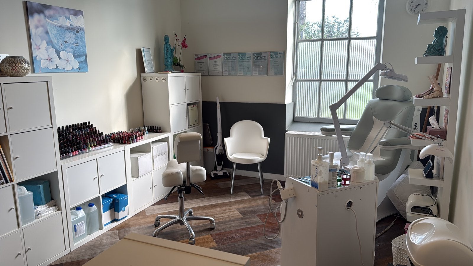 TER OVERNAME AANGEBODEN: COMPLETE PEDICURE PRAKTIJK