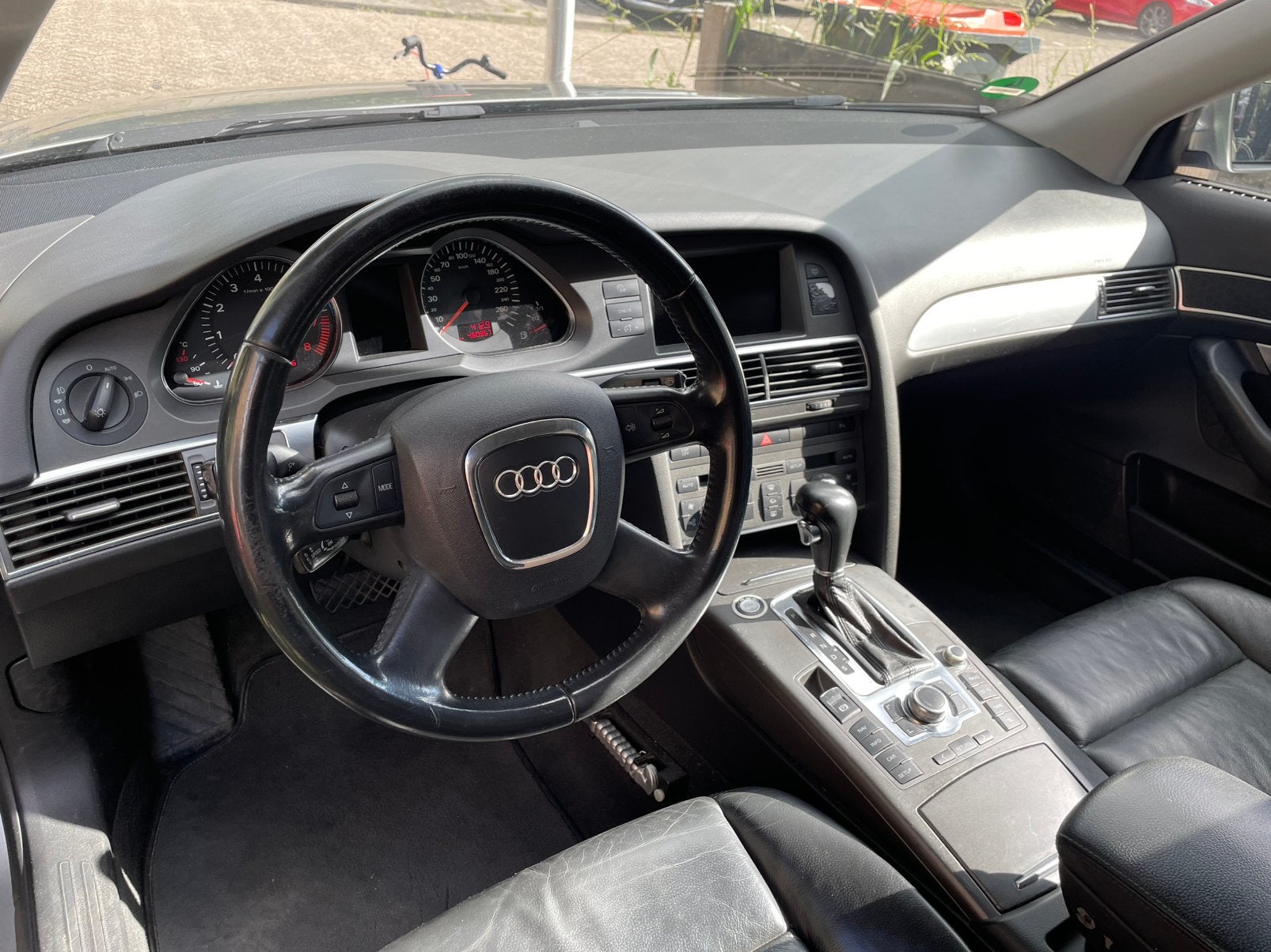 Foto 4 van A6 3.2 GEREVISEERDE MOTOR EN LPG