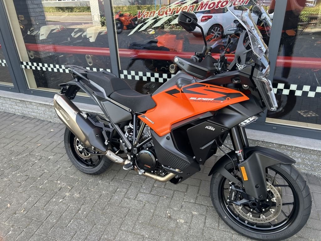 KTM 1390 SUPER ADVENTURE S 2026, Toermotor, Gebruikt, Bedrijf