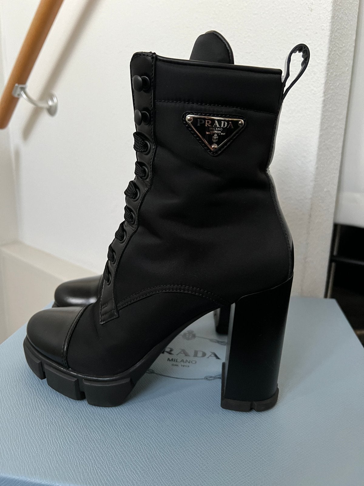 ORIGENELE Prada Monolith Laarzen - nieuw, Ophalen of Verzenden, Nieuw, Zwart, Lage of Enkellaarzen