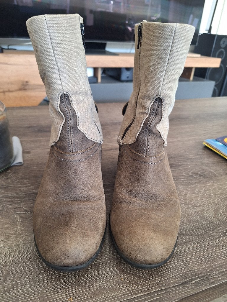 Wolky enkellaarzen maat 40  (½), Kleding | Dames, Wolky, Beige, Lage of Enkellaarzen, Ophalen of Verzenden