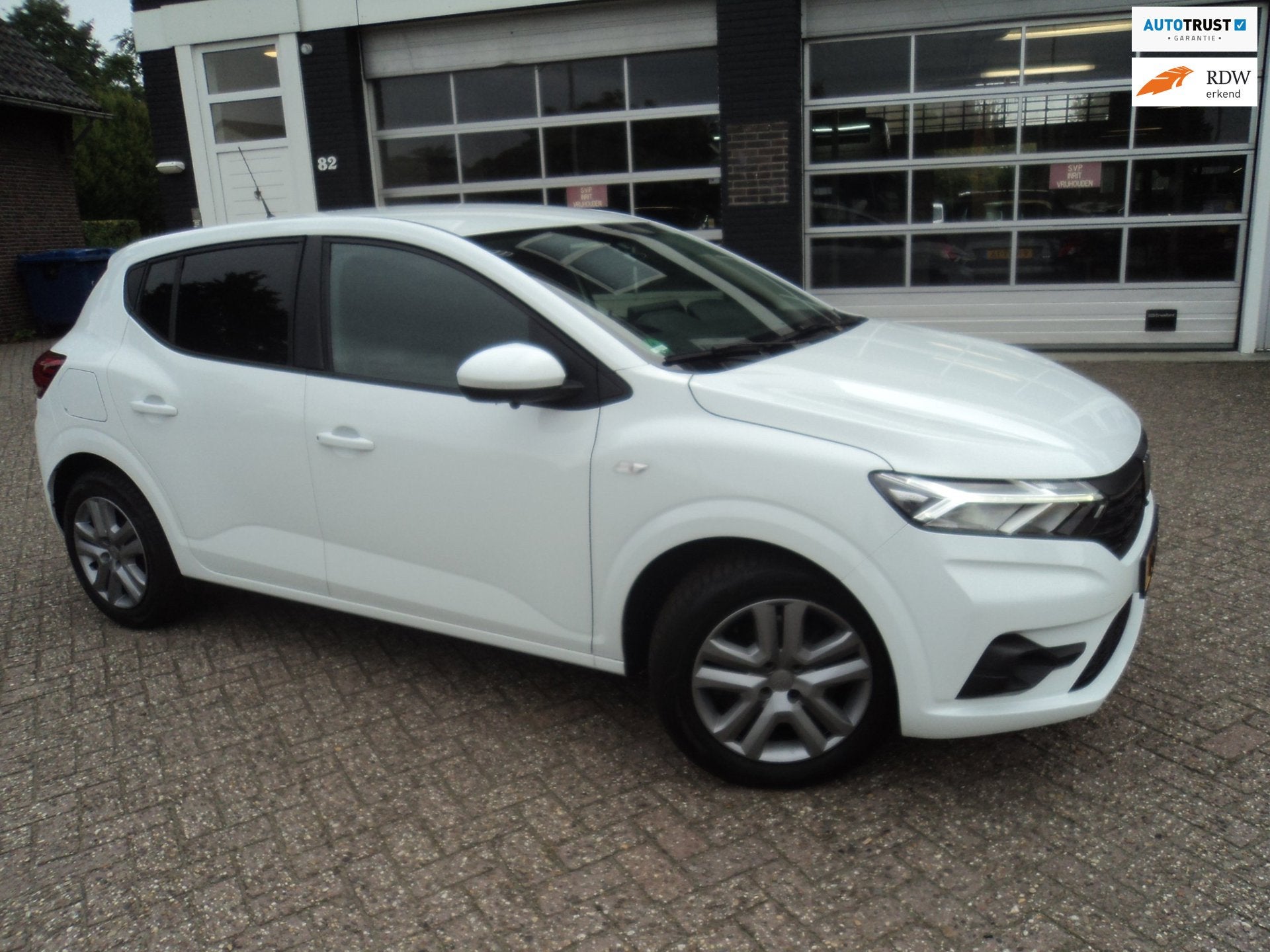 Dacia SANDERO 1.0 TCE Cruise Control 360 Camera Apple Carpla, Stof, 540 kg, 980 kg, Wit