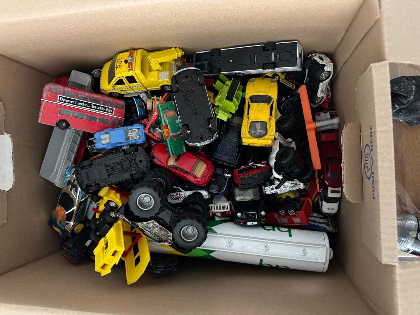 speelgoedauto's (o.a. Hot Wheels & Matchbox) – Ongesorteerd!, Kinderen en Baby's, Speelgoed | Speelgoedvoertuigen, Ophalen of Verzenden