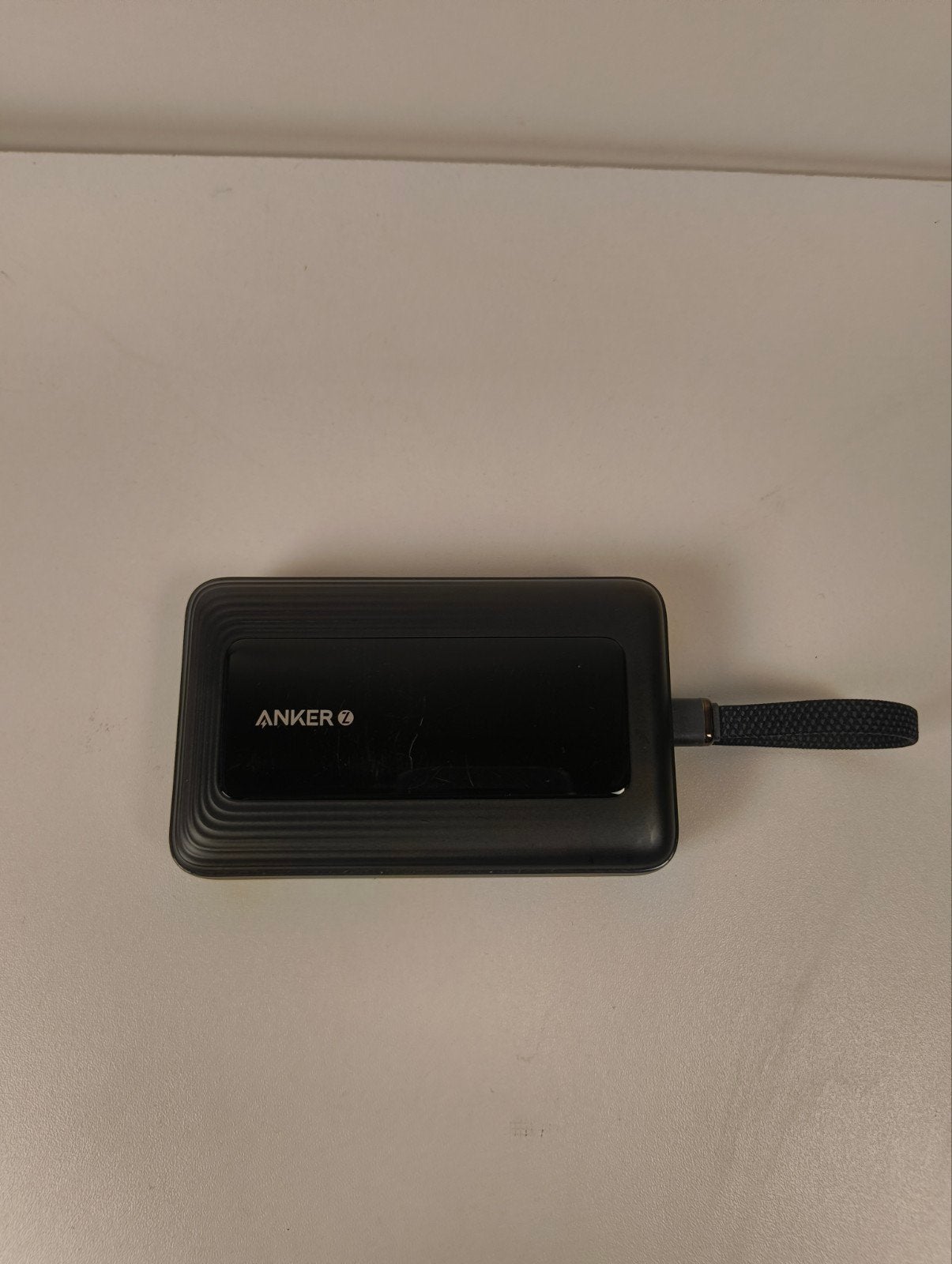 Anker Zolo Power Bank 20K, 30W met ingebouwde USB-C kabel, Room 1318-19, Hollywood Plaza, 610 Nathan Road, Mongkok, Kowloon, Hong Kong