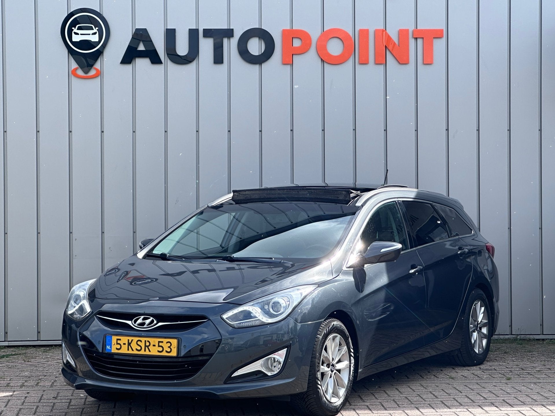 Hyundai I40 Wagon 2.0 GDI Business Edition PANO TREKHAAK CAM, Auto's, Stof, Zwart, 4 cilinders, 700 kg