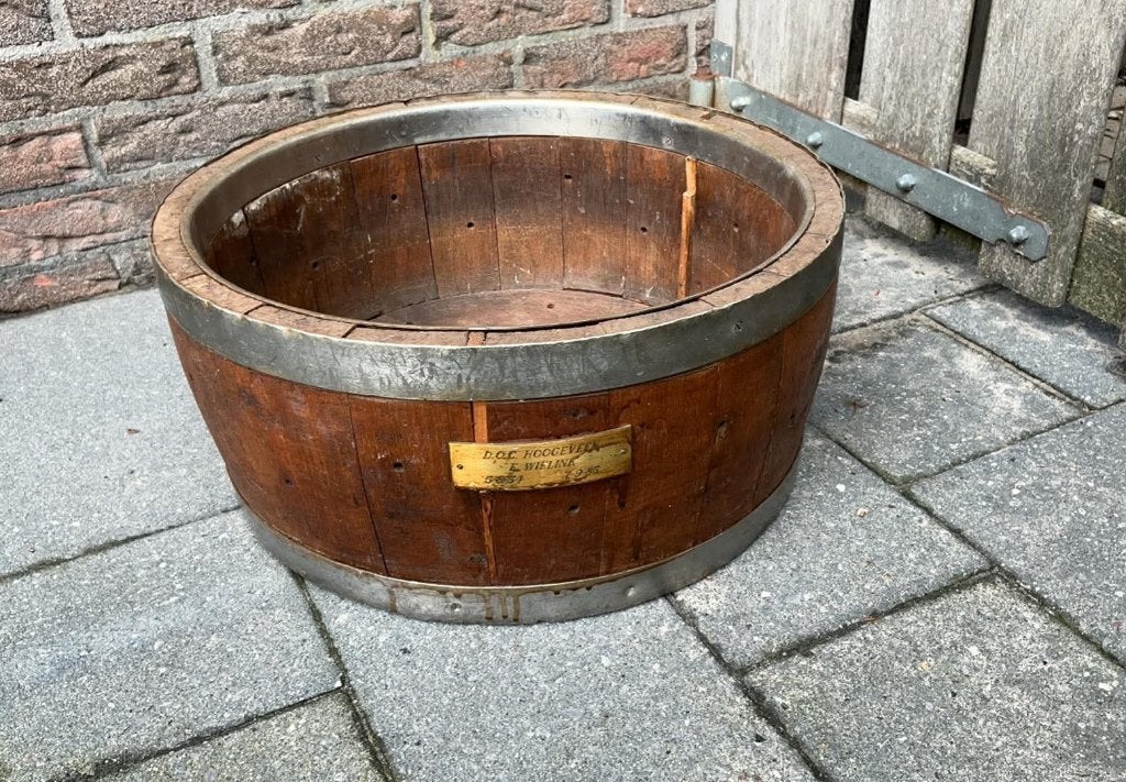 Prachtige oude houten kaasmal, Ophalen