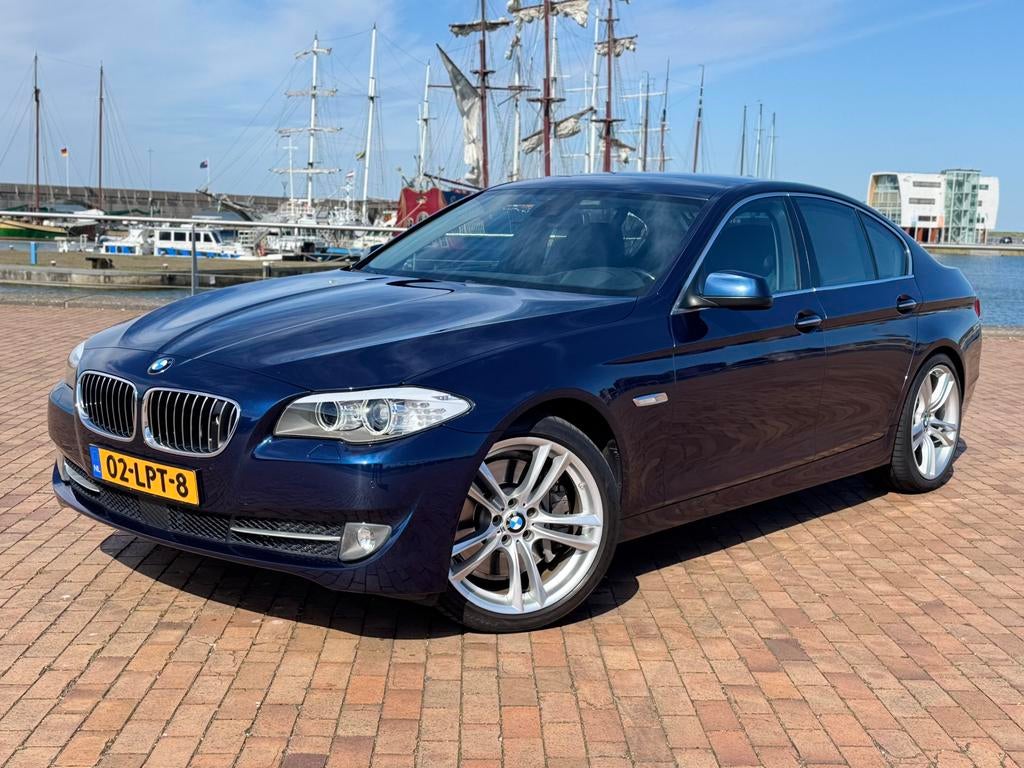 *VOLLL BMW 550i 4.4 Twinturbo AUT8 2010 Blauw | Nightvision, Automaat, Euro 5, Achterwielaandrijving, 2000 kg