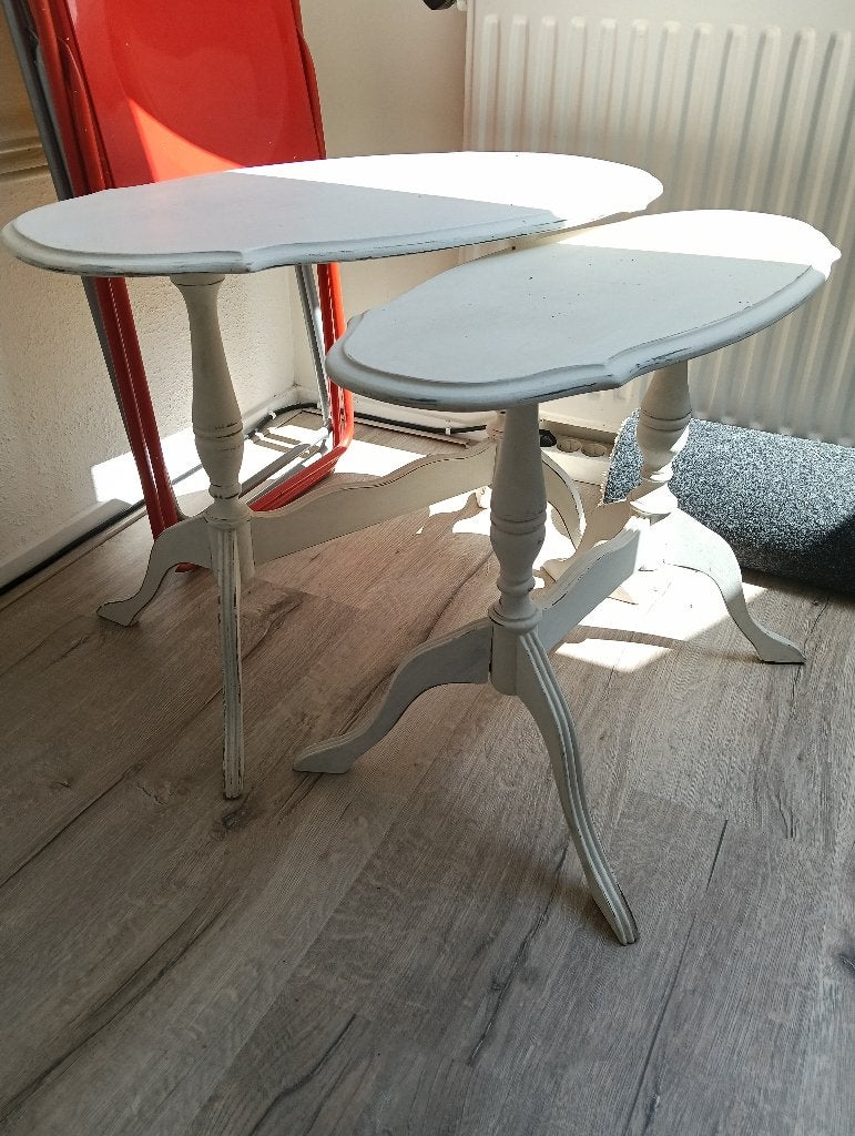 Brocante tafeltjes, Ophalen