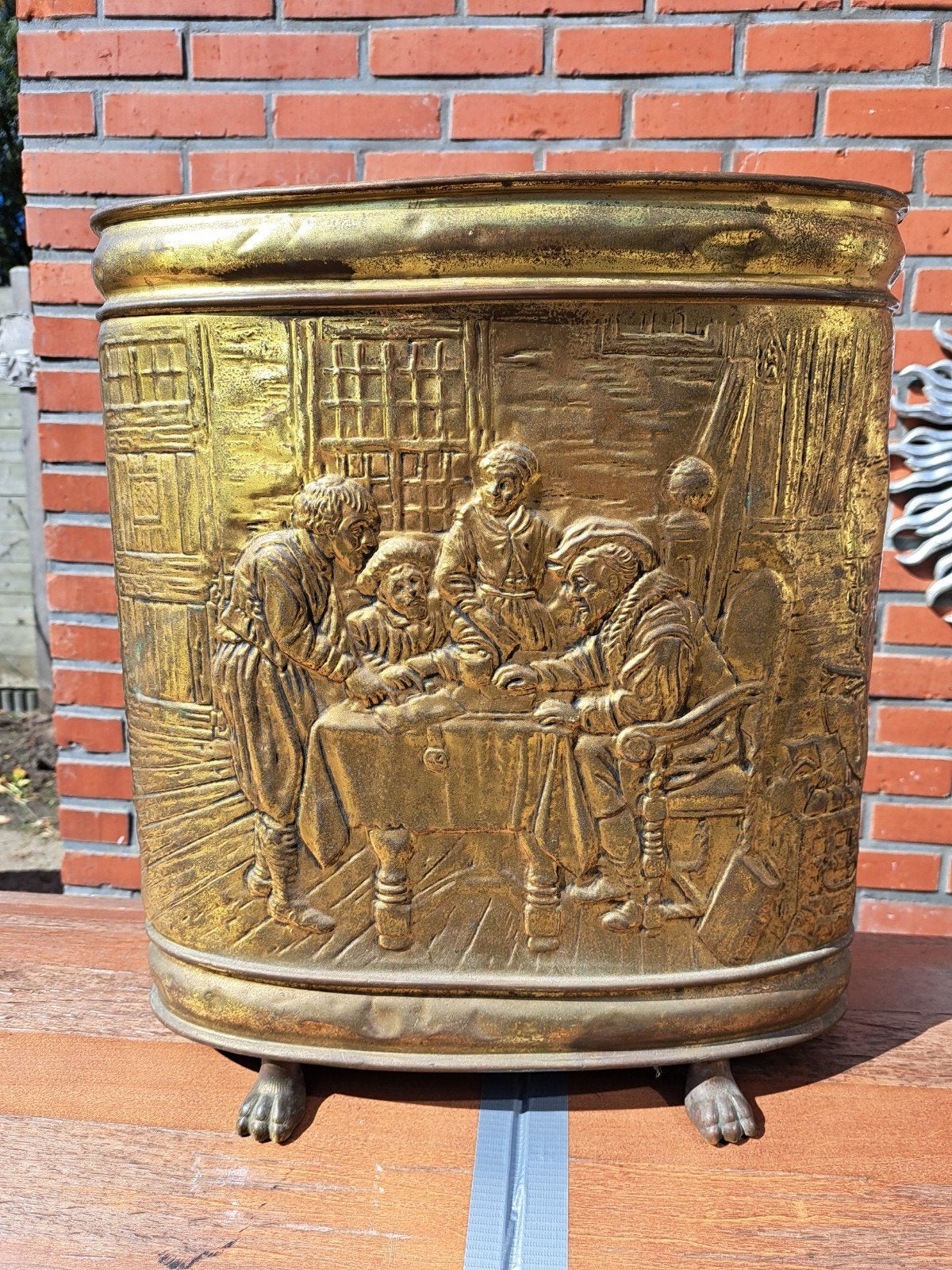 Antieke Koperen paraplu bak met Reliëfdecoratie, Ophalen of Verzenden