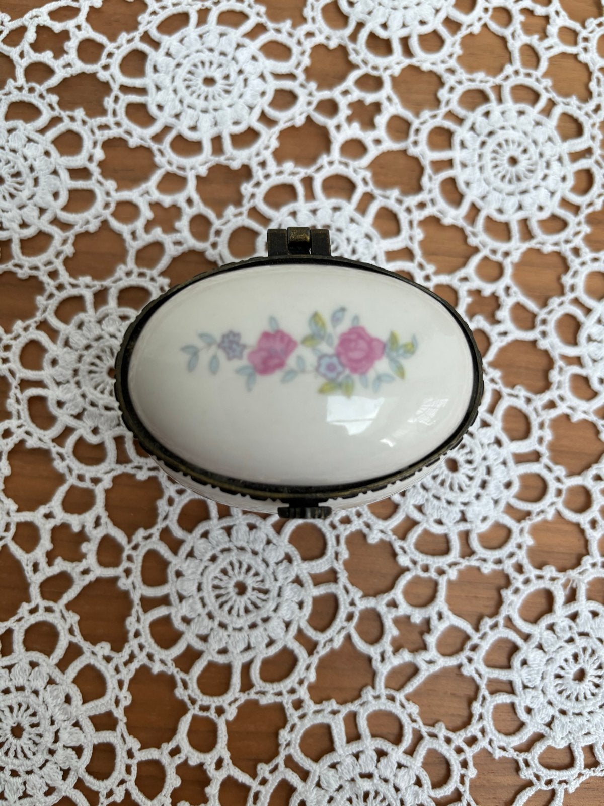 Vintage Pillendoosje / Prularia Doosje met Bloemenprint, Ophalen of Verzenden