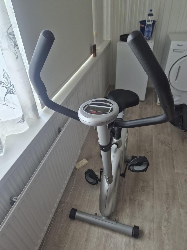 Hometrainer - Ideaal voor thuistraining, Gebruikt, Ophalen of Verzenden, Metaal, Benen
