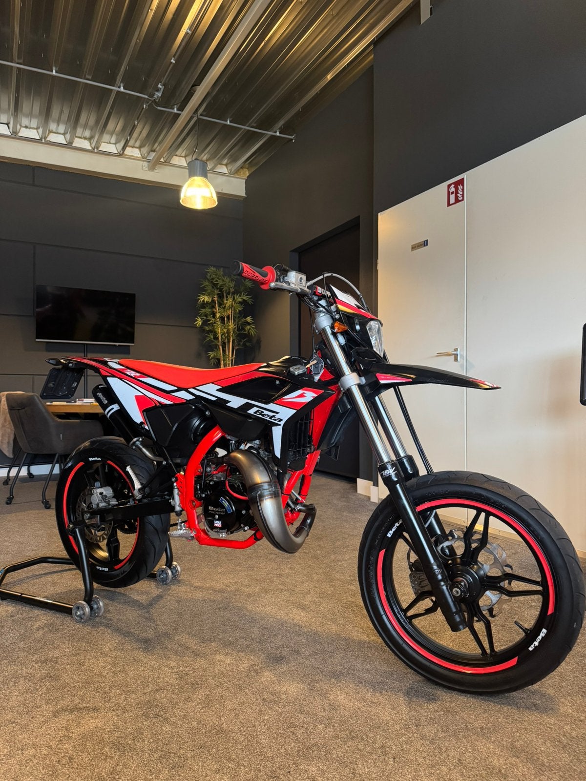 Beta RR50 Motard Sport | 2024 | Polini | Begrenzer | 1E eige, Fietsen en Brommers, Ophalen, 6 versnellingen, Gebruikt, Maximaal 45 km/u