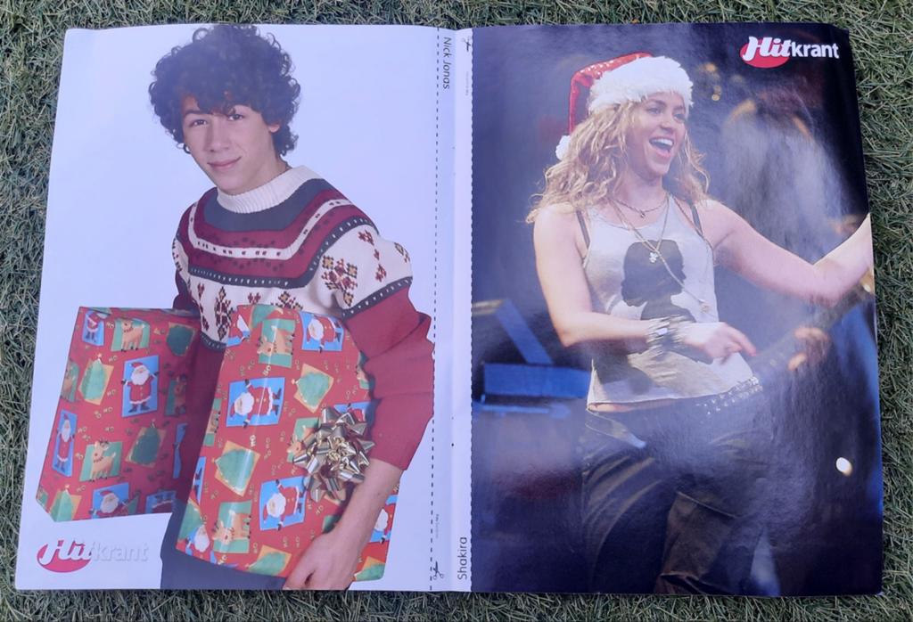 Poster 2x A4 Hitkrant 2007 Beyonce / Shakira / Jonas, Ophalen of Verzenden, Gebruikt, A1 t/m A3, Muziek