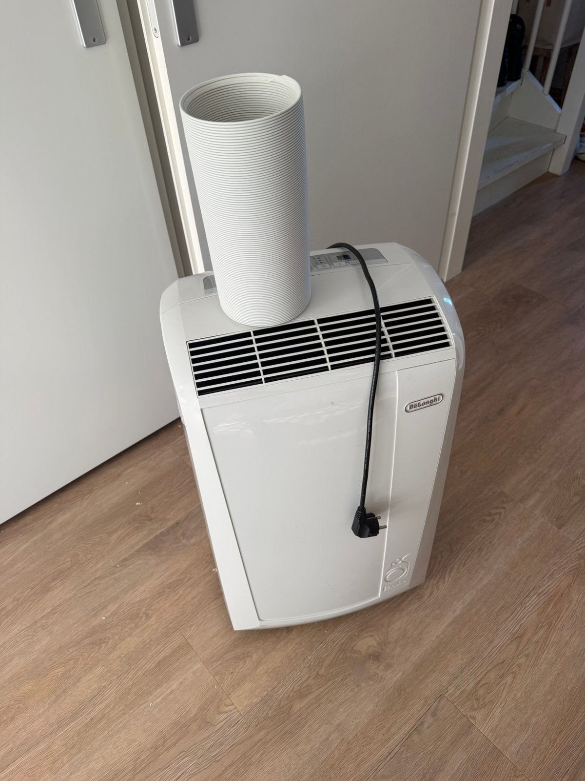 De ‘Longhi mobiele airco, Ophalen, Minder dan 60 m³, 3 snelheden of meer, Zo goed als nieuw
