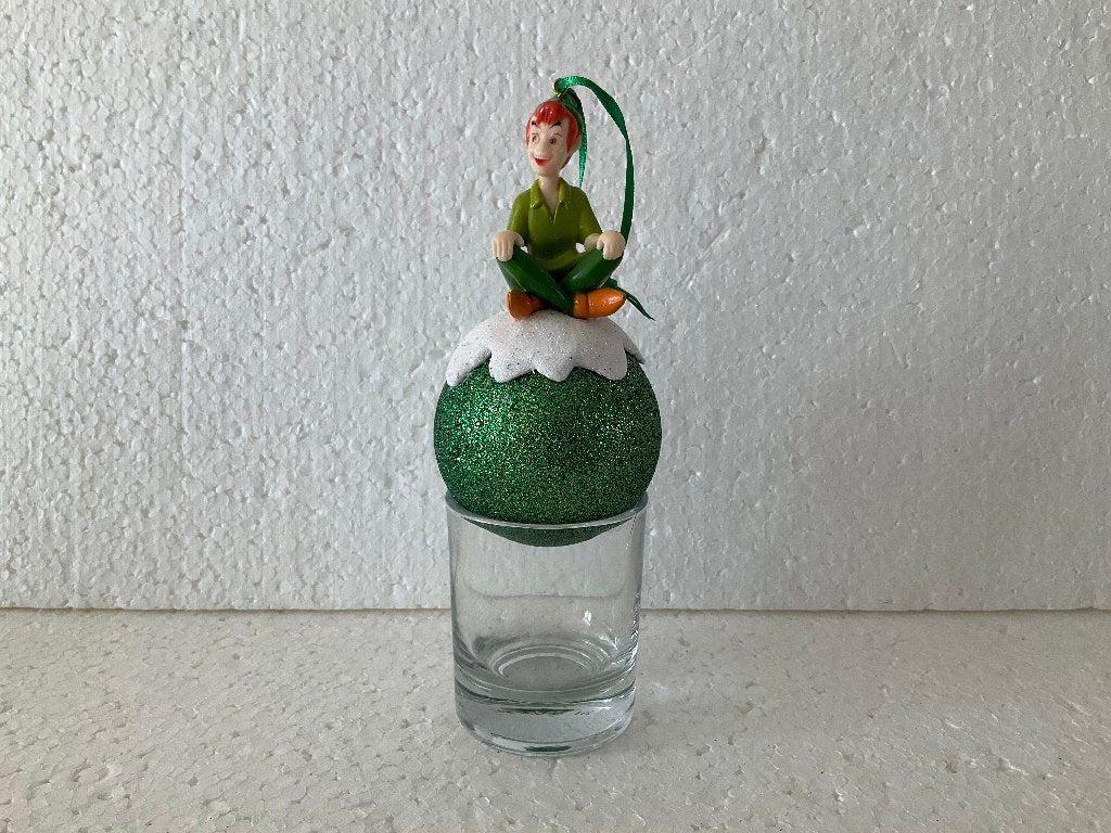 Disney Peter pan - ornament op kerstbal, Ophalen of Verzenden, Peter Pan of Pinokkio, Zo goed als nieuw, Beeldje of Figuurtje