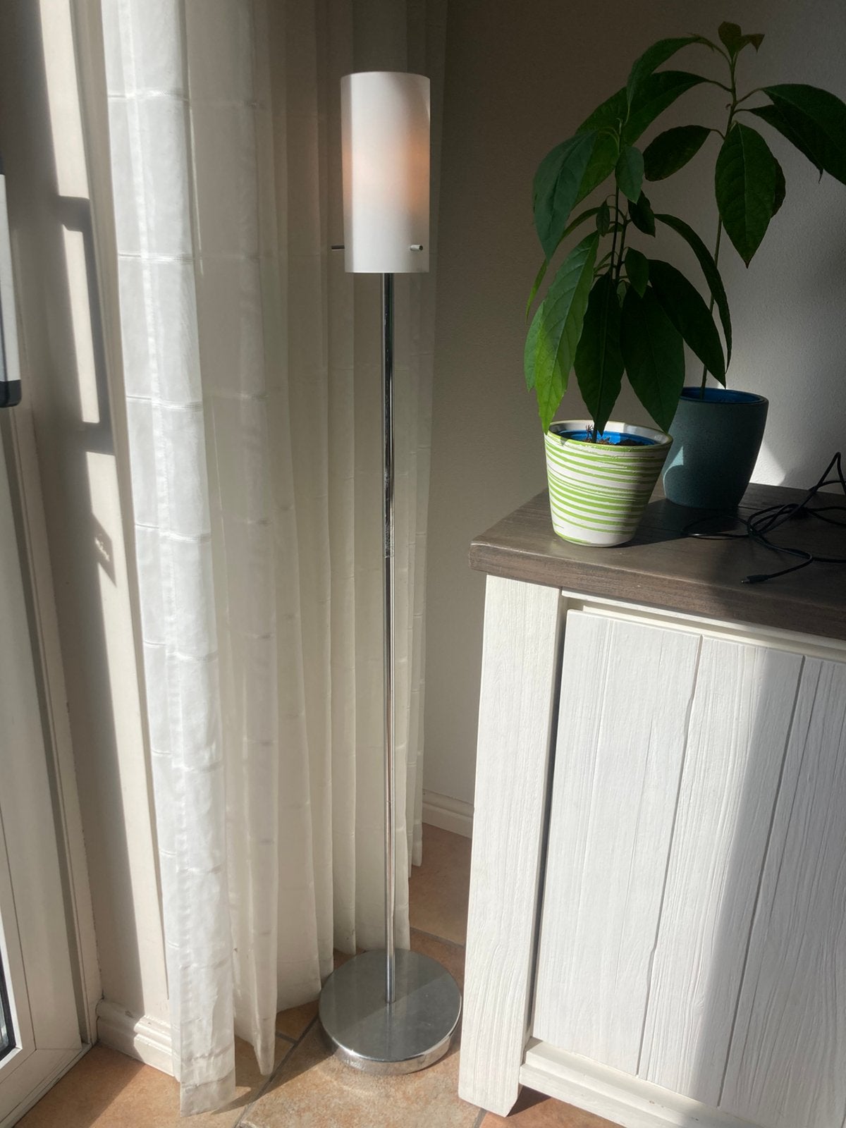 Staande lamp, vloerlamp, Huis en Inrichting, Lampen | Vloerlampen, Ophalen of Verzenden, Zo goed als nieuw, Glas, 150 tot 200 cm