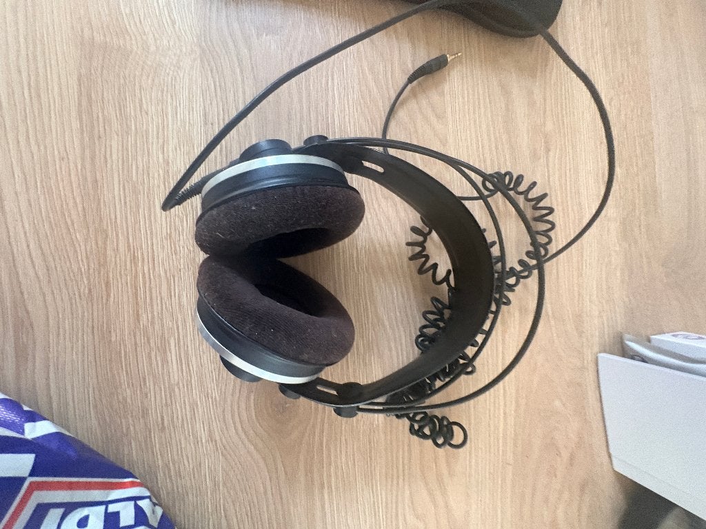 AKG Studio Koptelefoon (over-ear) incl. krulkabel en etui, Ophalen, Gebruikt, Over-ear, Overige merken