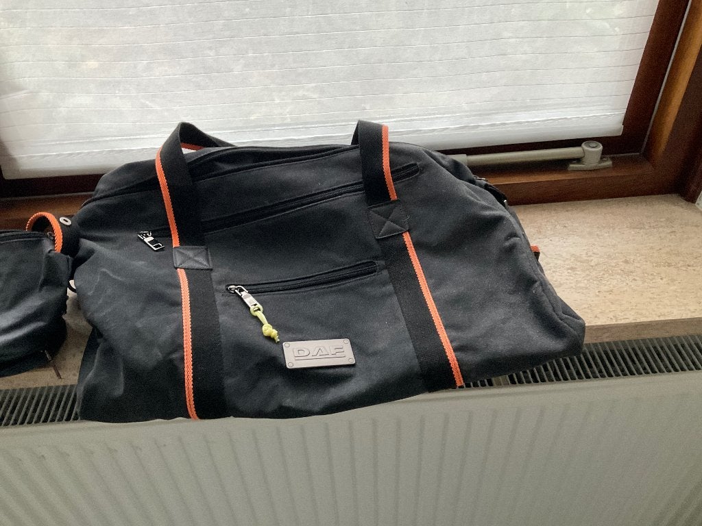 Weekendtas nieuw DAF, Ophalen, 40 tot 60 cm, 30 cm of meer, Zwart