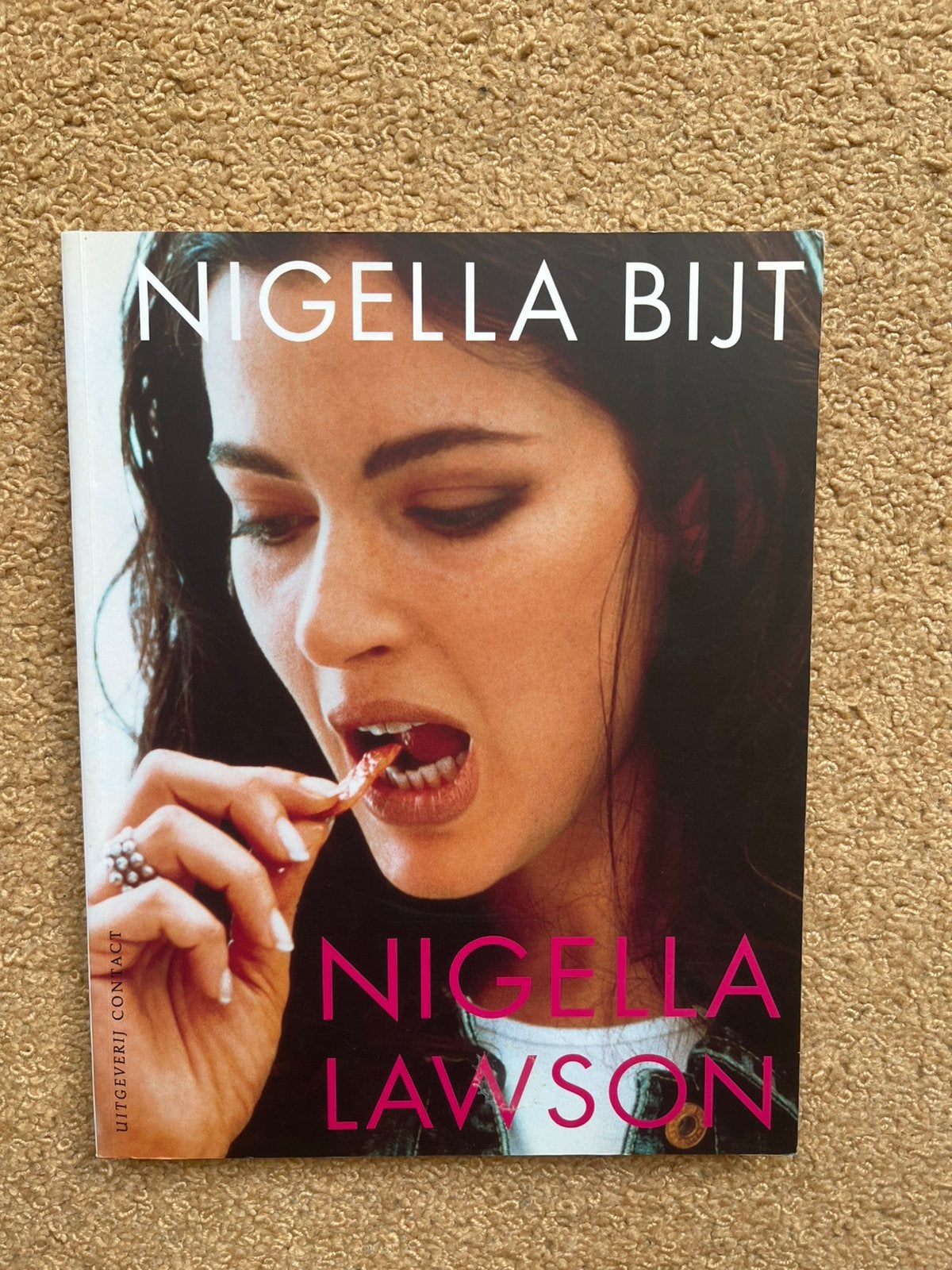 Nigella bijt, Nigella Lawson, paperback, Boeken, Ophalen, Gelezen
