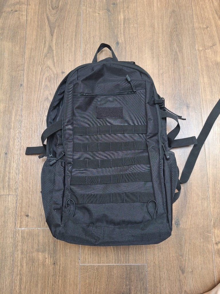 Tactische rugzak – Zwart, Sieraden, Tassen en Uiterlijk, Verzenden, Gebruikt, Overige merken, 30 tot 45 cm
