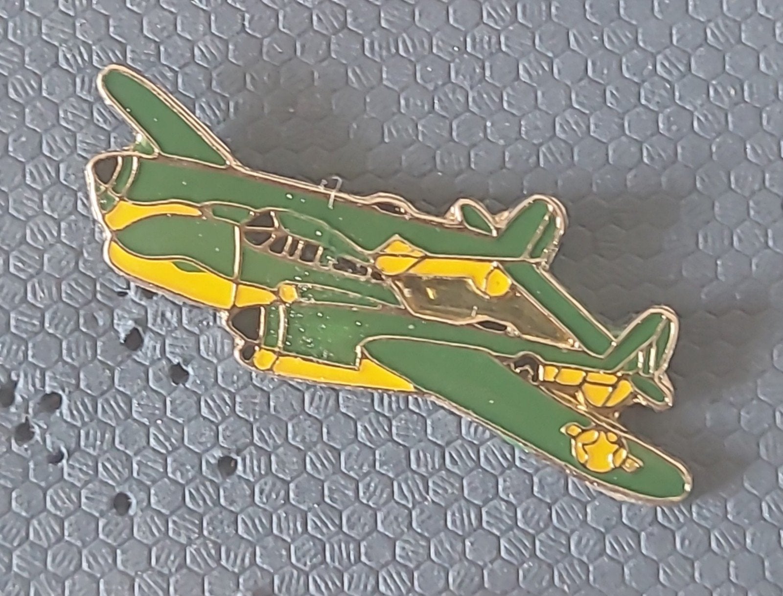Vintage Vliegtuig Pin - Groen en Geel, Verzenden